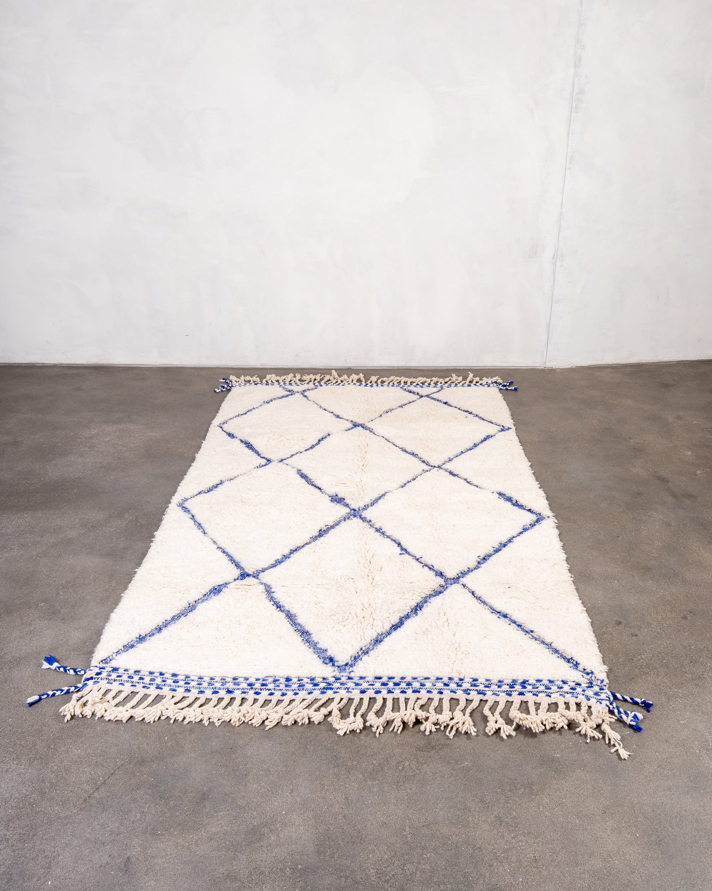 Modern designer handcrafted Berber rug from morocco Beniourain with beautiful colors and patterns